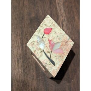 VTG Hand Carved Soap Stone Mother of Pearl Inlay‎ Trinket Jewelry Box Lattice